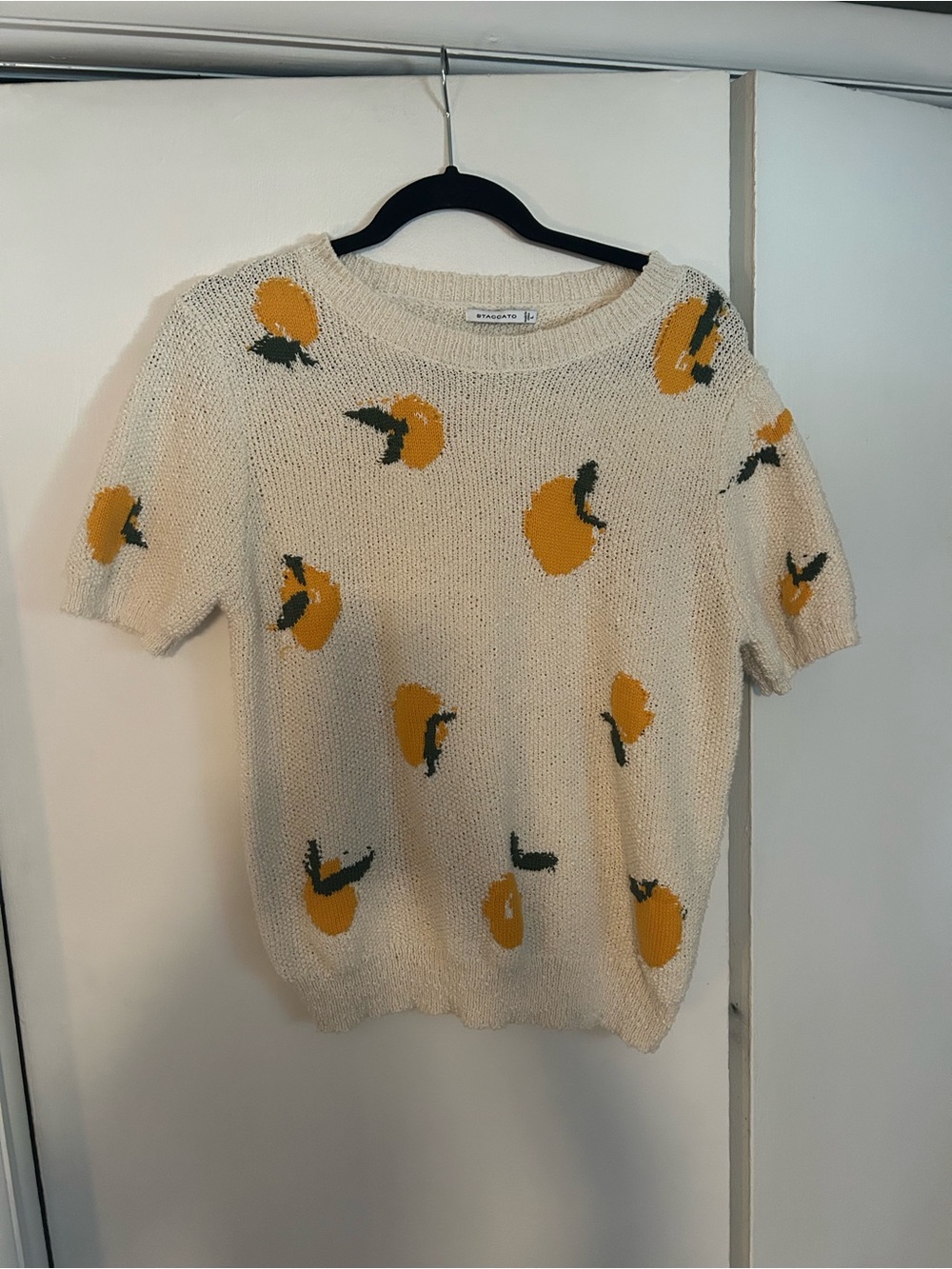 Staccato Ivory Knit Short Sleeve Top with Yellow Motif